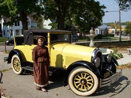 A 1927 Kissel Car Parked In Our Driveway For A Day Can Also Be Seen At The Wisconsin Automotive Museum Walking Dista Experience A Weekend Away Antiq