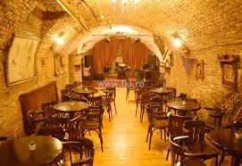 Cauta afaceri de vanzare sibiu ; Afaceri La Cheie De Vanzare In Sibiu Cat CostÄ Un Restaurant Cu TerasÄ In PiaÈa Mare Ora De Sibiu