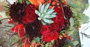 We would like to show you a description here but the site won't allow us. Mini Callas Spray Roses Succulents Hypericum Flowers Bouquet Spray Roses Flowers