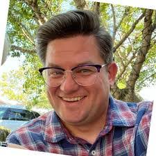 Darren Waddell's Instagram, Twitter & Facebook