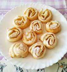 Girelle Di Pasta Sfoglia Mele E Cannella La Tavola Di Gio Ricetta Ricette Pasta Sfoglia Pasti Italiani