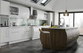 Learn how much it costs to replace kitchen cabinet doors to update the look. Premier Duleek Kitchen Doors In High Gloss White And Brown Santana By Homestyle