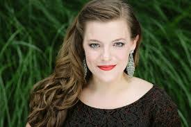 Mollie Sinclair's Instagram, Twitter & Facebook