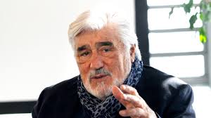 Unter der regie von wolfgang staudte, sam peckinpah, billy wilder, volker schlöndorff, rainer werner fassbinder und john frankenheimer. Mario Adorf Wird 90 Kultur Nordbayern