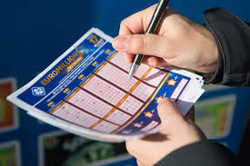 L'euromillions a été créé en 2004 et devient ainsi le premier grand jeu de loterie à l'échelle européenne. Resultat De L Euromillions Fdj Le Tirage Du Mardi 8 Decembre Tous Les Gains Decroches