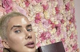 Oli London: I've rejected my trans identity to follow Jesus. Now I want to  be baptised