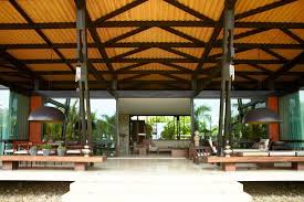 Le Pavillon Ebrah De Guillaume Koffi A Assinie C Francois Xavier Gbre Koffi Et Diabate Architectes Architecte Maison Design Architecture
