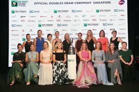 Hello@elisemertens.be • diamond mountain gorillatag necklace ⬇. Kveta Peschke Elise Mertens Pictures Photos Images Zimbio