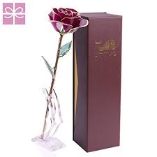 Abbiamo selezionato le migliori idee regalo per 50 anni di matrimonio da uomo e donna, gadget personalizzabili e originali ottimi per ricordare questa occasione speciale. 10 Originali Idee Regalo Per L Anniversario Di Matrimonio Di Luglio 2021