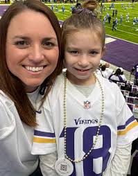 The new Minnesota Vikings cheerleader ሠያ