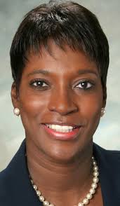 Get to know our dean, Teri Murray, Ph.D., APHN-BC, RN, FAAN. In 2018, the  Saint Louis University Women's Commission selected Dean Murray as one of  the Women of the Year honorees for