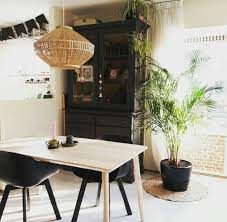 eethoek ikea lisabo eettafel met de jassa lamp van ikea de buffetkast zwart geverfd met annie sloan graphite home decor interior decor