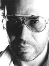 At 14 years old he had his first personal exibition. Antonello Venditti Biografia Recensioni Streaming Discografia Foto Ondarock