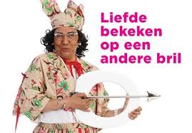 De liefde is tegenwoordig zo'n ding geworden; Tante Es Brengt Binnenkort Boek Over Liefde Uit Waterkant