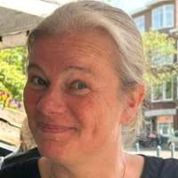 40+ "Suzanne Vos" profiles