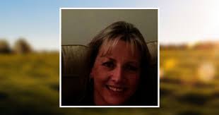 Tammy Holcomb's Instagram, Twitter & Facebook