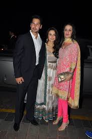 Bollywood Tollywood Mas Preity Zinta And Dino Morea At Abhinav Ashima Shukla S Wedding Reception Bollywood Preity Zinta Fashion