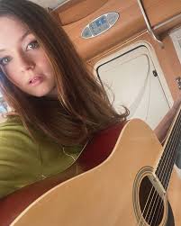 I clearly love blue haha. Bobbles Smithsonian coming soon to @cbbc in Nova  Jones @officialnovajones . . . . I had SO much fun with the team for a  couple months during