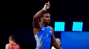 В 2018 году жан снялся в клипе гни свою линию украинского рэпера ярмака, в котором, по сути, сыграл самого себя — темнокожего подростка, ушедшего в спорт, чтобы. Olimpiada 2020 Belenyuk Vyshel V 1 2 Finala V Greko Rimskoj Borbe Fakty Ictv