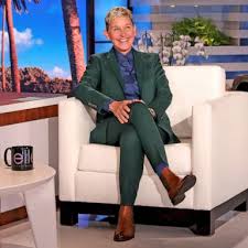 Ellen degeneres is to end her popular us talk show in 2022 after 19 years on tv. Ui6x1mcbt21olm