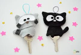 Key Pocket Animals In Felt Raccoon And Black Cat Porte Cle Chat Madame Citron Craft Porte Cle