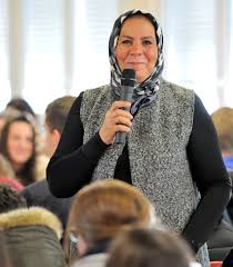 Maintenir et pratiquer le multilatéralisme», le forum de cette année aborde des sujets sur l'initiative «la ceinture et la route», la reprise. Association Imad