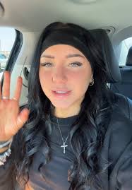 A whole 5' 3” female ready for battle. #gymrats #gymratsonly #gymratsb...