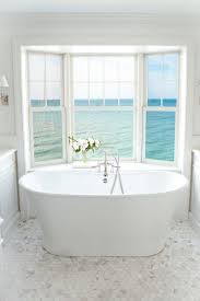 Striking photo gallery featuring 11 innovative primary bathrooms created by drury design. 25 Bright Bathrooms With Captivating Views Bathroom Designs With Views