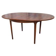 Luckily, houzz is a great destination for where to buy modern butterfly leaf dining tables along with plenty of home decor, accessories. Vintage Expandable Butterfly Leaf Dining Table For Sale At 1stdibs