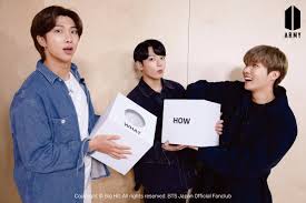 The swarovski crystals sparkle in the light beautifully! Slow On Twitter Jp Fc Rm Jhope Jungkook