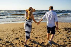Become the sort of woman a cancer man might desire if you want him to fall for you. How To Make Aquarius Man Fall In Love With Cancer Woman Compatibility Lovedevani Com