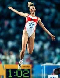 On september 25th 2000, cathy freeman won olympic gold in front of a home crowd as she beat lorraine graham and katherine merry in the women's 400m final.wat. Heike Drechsler Female Athletes Long Jump Beautiful Athletes