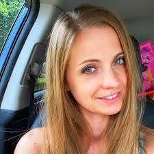 Shantelle Wood's Instagram, Twitter & Facebook