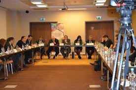 Check spelling or type a new query. S A Liberalizat Piata De Energie Electrica In Totalitate Dar Monopolul A Ramas Valabil Pe Segmentul Consumatorilor Casnici Abonati La Fui