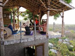 The chillhouse in canggu is a tropical lifestyle retreat that offers stylish accommodations and delicious organic meals, along with yoga sessions, surfing, body and soul treatments, and a wide range of cultural and healing activities. Looking For A Yoga Retreat Bali Here Are Some Of The Best