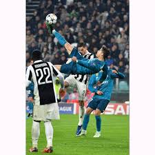 Cristiano Ronaldo Bicycle Kick Real Madrid Vs Juventus Cool Art Poster Silk Canvas Home Decoratio Cristiano Ronaldo Cristiano Ronaldo Juventus Cristano Ronaldo