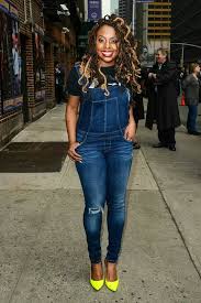 Women like jumpsuits and rompers, which are chic and effortless to wear. Hairstyle For Jumpsuit Hair Style For Party