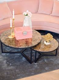 deze prachtige ronde salontafels van richmond heeft een mooi marmer blad dit geeft een stijlvolle touch shop o salontafel ronde salontafel woonkamermeubilair