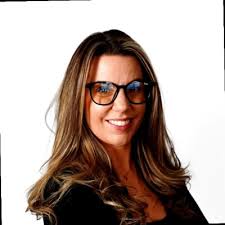 Super excited to share I've joined the contract Future Mobility team here  at Strativ 🚀 We've had a busy first day, getting to know everyone and  enjoying our induction! Looking forward to