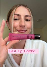 Celebrating Forever Friendships Through College Graduation