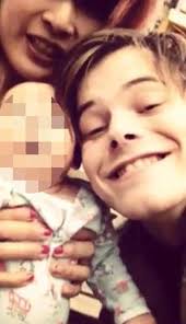 Charlie heaton and his baby mama akiko in a frame. Stranger Things Star Charlie Heaton Has A Secret Three Year Old Love Child After Revelations About Being Busted For Cocaine