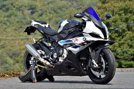 マジカルレーシングがBMW「S1000RR」用カスタムパーツを大量追加！ フルカーボンの外装カスタムで高級感あふれる1台に - webオートバイ