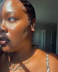 Tia Love's Instagram, Twitter & Facebook