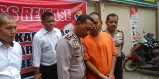 Sehingga sebenarnya bintik bintik titik hitam pada pakaian ini sebenarnya adalah jamur yang menempel pada pakaian. 5 Cara Menghilangkan Jamur Pada Pakaian Menggunakan Bahan Bahan Alami Merdeka Com