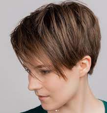 Time to call your stylist because after watching this video you'll be on your way to a shorter new do! Pixie Ucesy 2021 110 Ucesy Ideas In 2021 Ucesy Vlasy Kratke Vlasy Jedna Se O Nejjednodussi Nejroztomilejsi A Nejjednodussi Styl Ucesu Ktery Je Vitr Udrzovat Megan Harianti