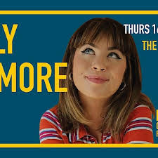 Emily Ashmore's Instagram, Twitter & Facebook