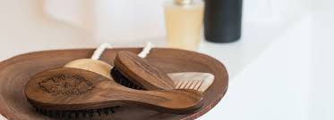 Die, die sich am besten mit den achsoschwierigen haaren verträgt. Haarbursten Mit Wildschweinborsten Holz Leute