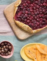 Tarte Sans Moule Aux Cerises Et Noisettes Pour 10 Personnes Recettes Elle A Table Recette Recettes De Cuisine Alimentation Recette Tarte