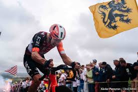 Biiggjuiccyfruit instagram what can I say about this