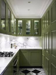 Dark Green Kitchens 20 Gorgeous Ideas For Those Who Love An Overload Of Green In 2020 Dark Green Kitchen Kitchen Design Small Green Kitchen Cabinets